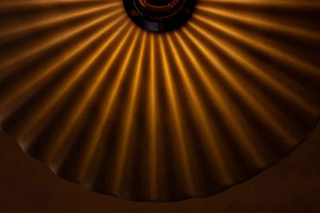 Lampe en porcelaine de Sophie Roca 23.webp