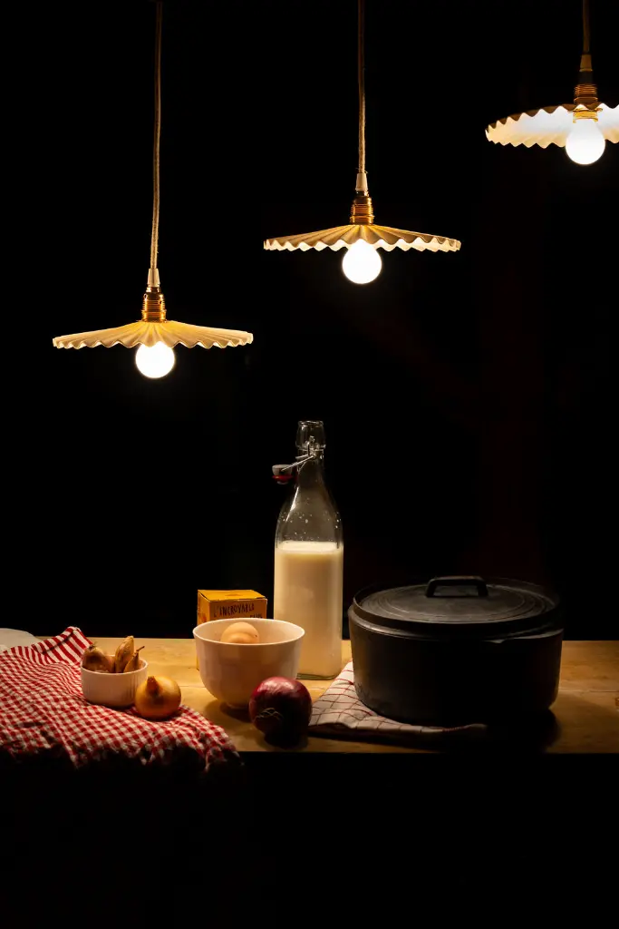 Lampe en porcelaine de Sophie Roca 34.webp