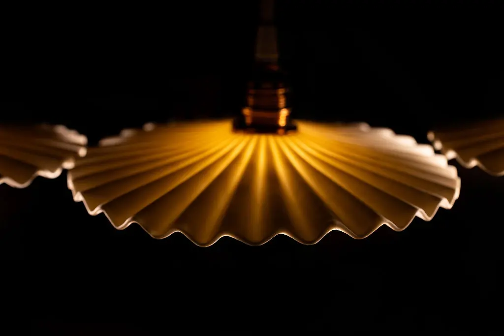 Lampe en porcelaine de Sophie Roca 31 copie.webp