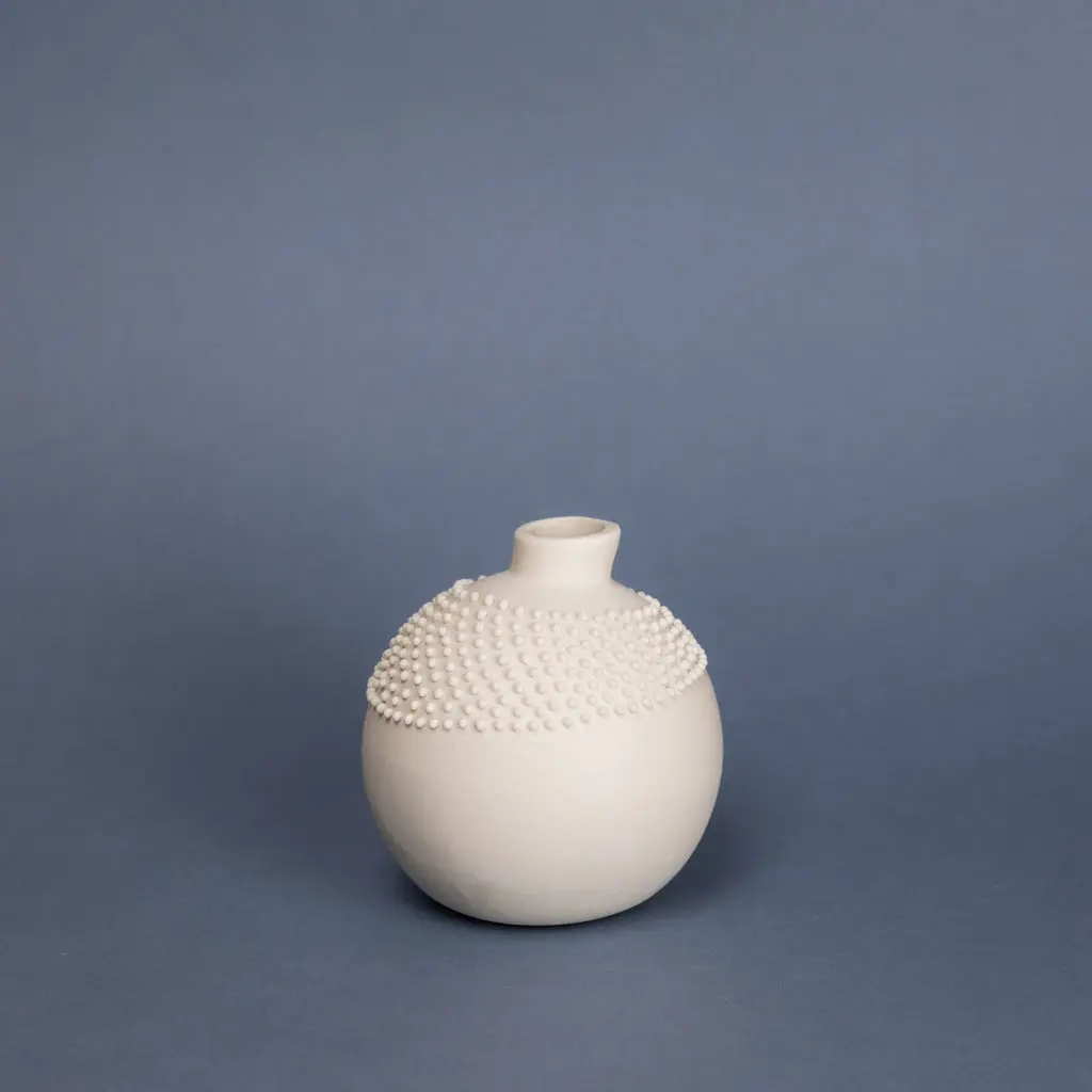 Vase perles blanches
