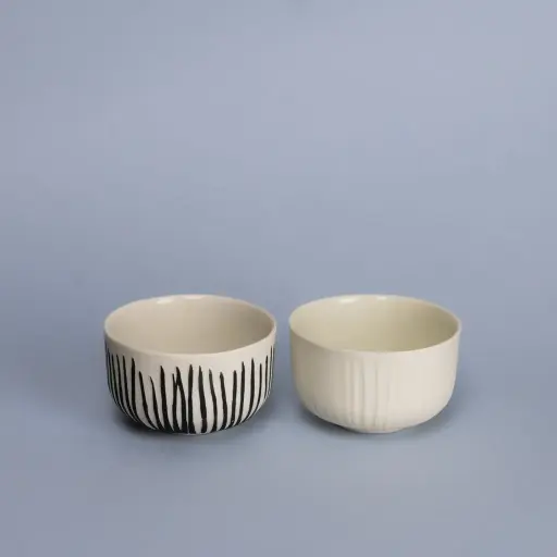 Petite tasse en porcelaine